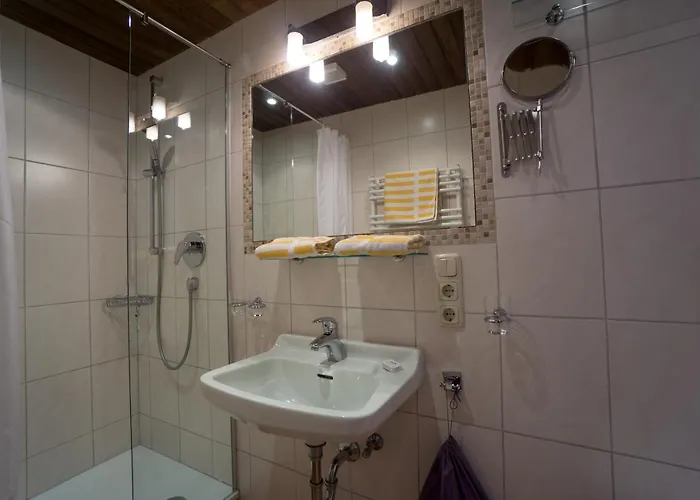 Rusticana בית הארחה קלייס